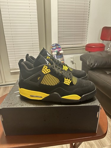 Air jordan retro - 4, thunder