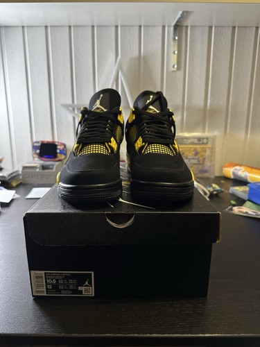 Nike air jordan retro - 4,